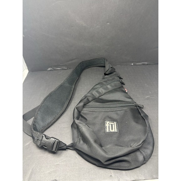 FUL One Shoulder Sling Backpack/Bag with adjustable strap in Black - Picture 1 of 8